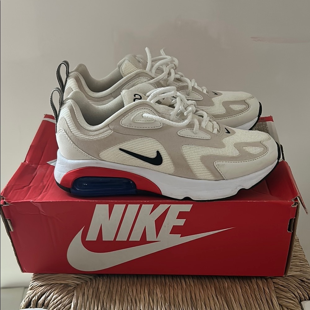 Nike Air Max 200